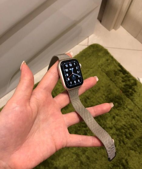 Customer photo review of Milanese Thin Watchband Strap