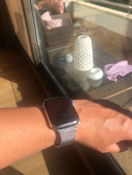 Customer photo review of Milanese Thin Watchband Strap