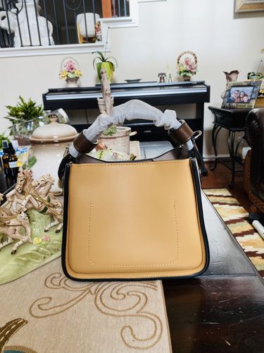 Customer photo review of Herran Handbag