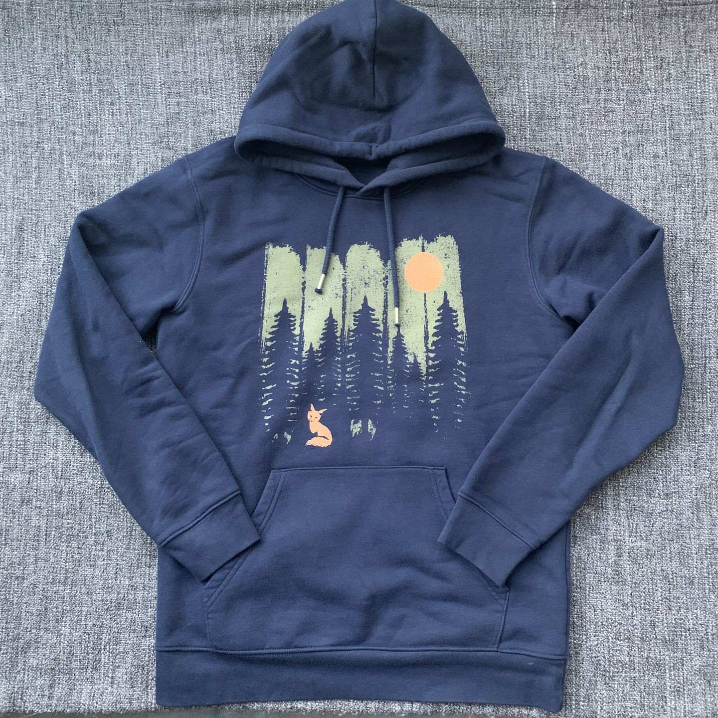Customer photo review of FUCHS IM WALD KHAKI - Bio Unisex Hoodie (PREMIUM)
