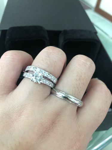 Customer photo review of Minimalist Tres Wedding Rings