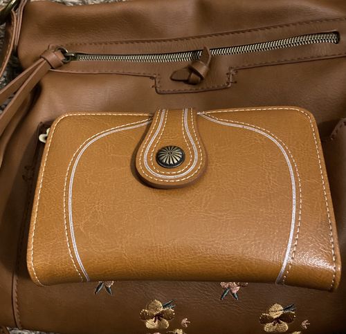 Customer photo review of Dole Wallet