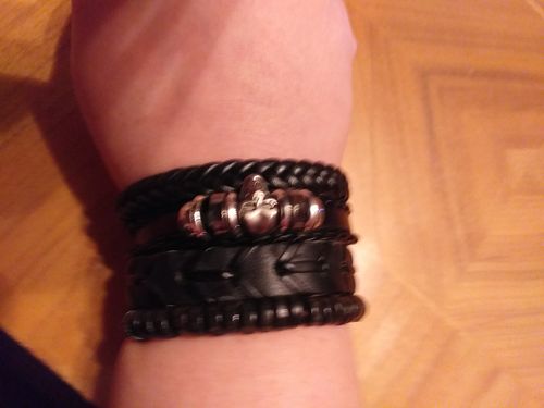Customer photo review of Alecto-Armband