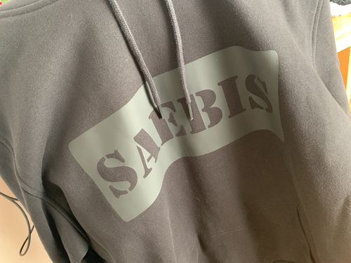 Customer photo review of SAEBIS® All Black Damen Hoodie schwarz