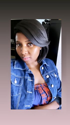 Customer photo review of Fair and White Exclusive Whitener Serum 30ml / 1.01 Fl Oz