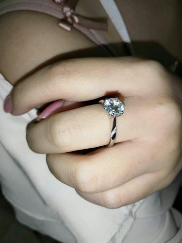 Customer photo review of Moissanite Series Fashion Six Prong Sterling Silver Ring