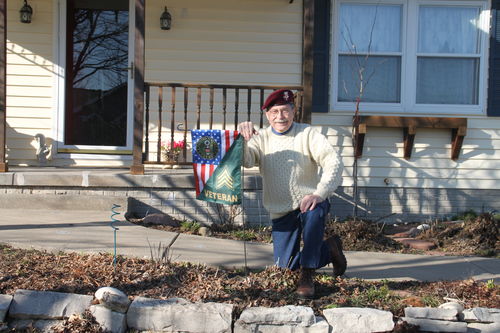 Customer photo review of US Army Rank Army Veteran Garden Flag Double-sided Print