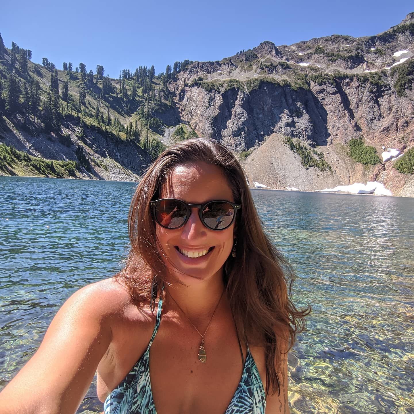 Customer photo review of Agent
