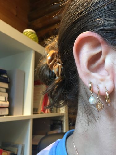 Customer photo review of Pearl Small Hoops
