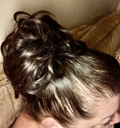 Customer photo review of JuvaBun Messy Bun