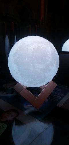 Customer photo review of 3D Lunar Mystical Lamp