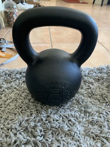 Customer photo review of 18kg / 40lbs E-coated Cast Iron Kettlebell