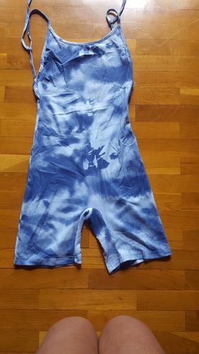 Customer photo review of Combinaison short débardeur tye and dye