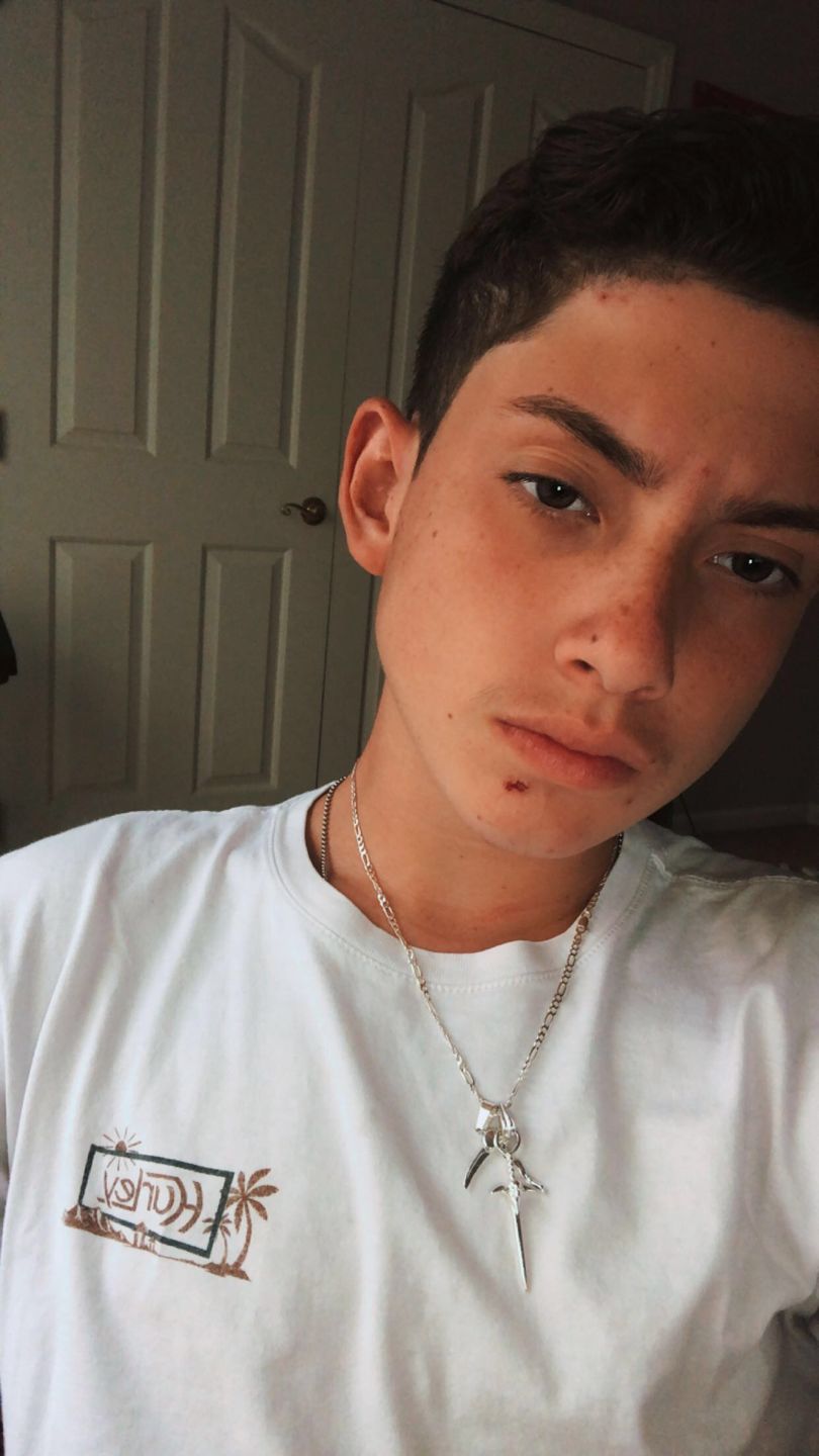 Customer photo review of HJ MINI SCYTHE SKULL CHAIN