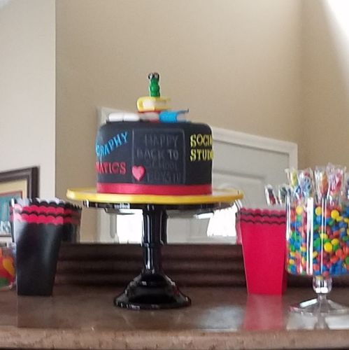 Customer photo review of Round Cake Stand & Optional Glass Dome - 11 Colors
