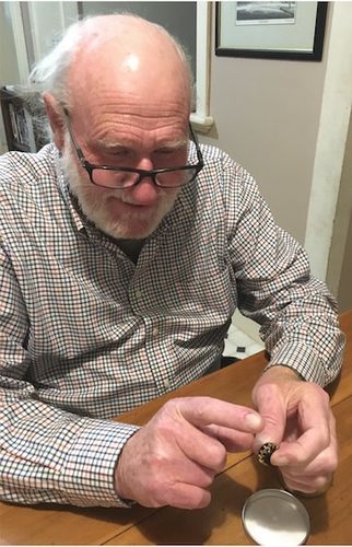 Customer photo review of ULTIMATE DAD GIFT SET  - Dad's fidget tin PLUS 180gm black hand roller - Save over $25!