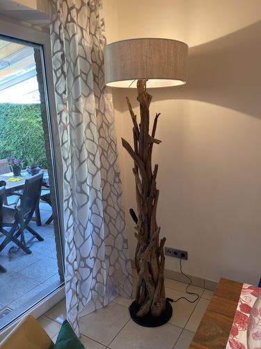 Customer photo review of Stehlampe Teak Wurzelholz BLUMA  | Höhe 180 cm | inkl. Lampenschirm