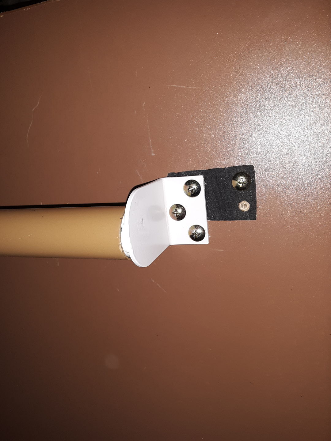 Customer photo review of New Style Metal Table Leg Bracket