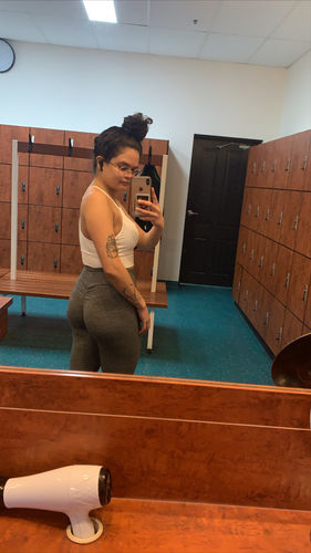 Customer photo review of Freedom Scrunch Leggings