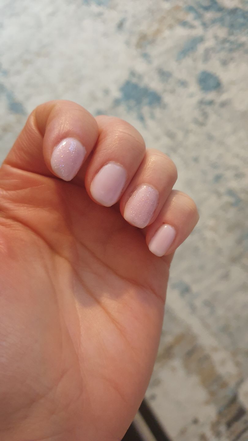 Customer photo review of Semilac Extend Base 803 Delicate Pink 5 in 1 UV Gel Polish 7 ml