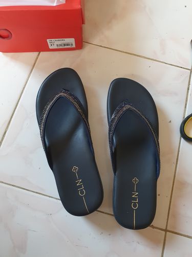 Customer photo review of Charisma Wedge Slides