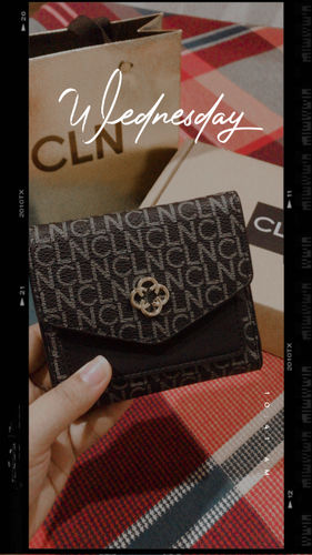 Customer photo review of Zahara Wallet