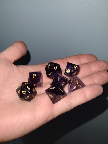 Customer photo review of URWizards Dnd Amethyst Gemstone Engraved Dice Set