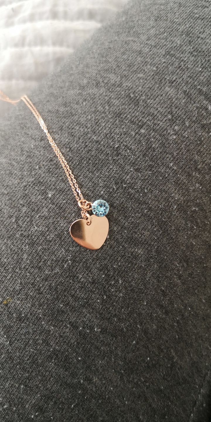 Customer photo review of Personalisierte Herzkette mit Gravur aus 925 Sterling Silber