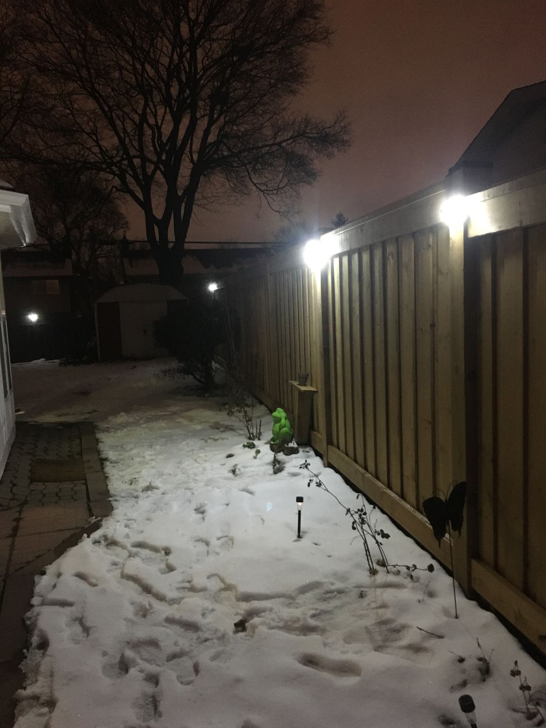 Customer photo review of BigM Super Bright 136 LED Solar Lights, 270º Motion Sensor Security Solar Power Wireless Wall lamp, Ideal for Outdoor Front entrance, Pathway, Driveway, Fence, Deck, Balcony, Garage Doors, Backyard