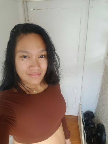 Customer photo review of Radiance Long-Sleeve Crop