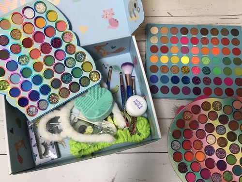 Customer photo review of Wild Box Vol 2