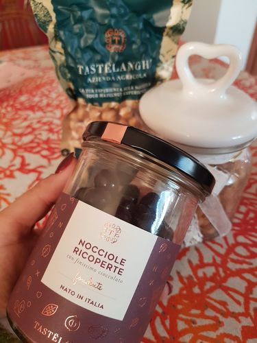 Customer photo review of 1 confezioni di Nocciola Piemonte IGP "Tostata" ricoperta di ciocciolato 200g