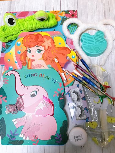 Customer photo review of Wild Box Vol 2