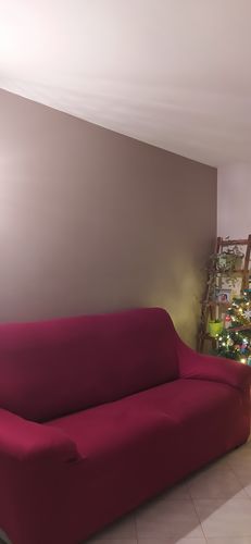 Customer photo review of Red Wine - Housses Extensibles de Fauteuil et Canapé - La Maison des Housses