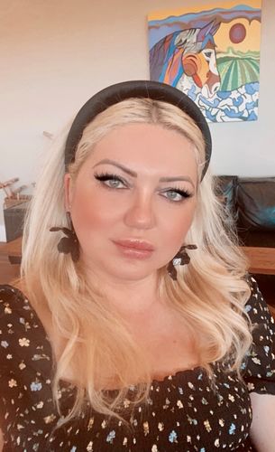 Customer photo review of JET VELVET PADDED HEADBAND