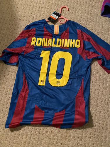 Customer photo review of FC Barcelona 2005/2006 Home kit
