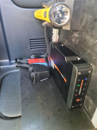 Customer photo review of Dual input 40A In-Vehicle Battery Charger DC iTECHDCDC40 DCDC