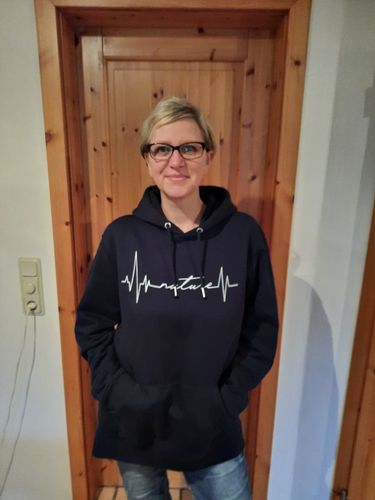 Customer photo review of NATURE HEARTBEAT - BIO  - Unisex Hoody (PREMIUM)