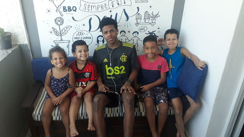 Customer photo review of RETRATO EM ARQUIVO DIGITAL FAMILIA AMARELA