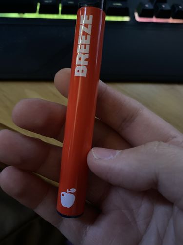 Customer photo review of Breeze Plus Disposable Pod System | Banana Freeze