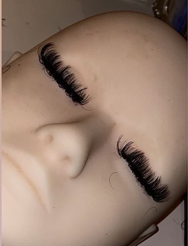 Customer photo review of 0.10 Easy Fan Russian Volume Cashmere Lashes (16 lines)