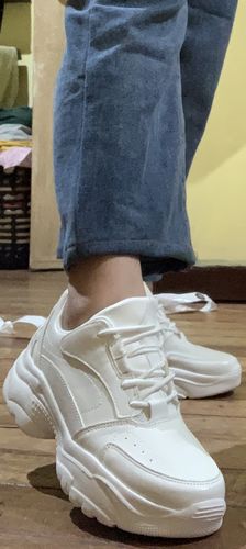 Customer photo review of Yucca Flat Sneakers