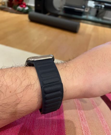 Customer photo review of Leather Link Magnetic Strap for Apple Watch