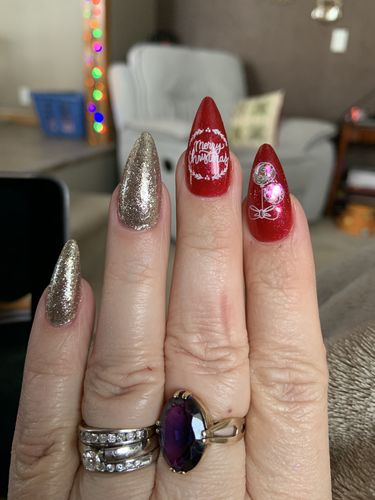 Customer photo review of Nail Pump-Ups in Girls' Night Out (240 Pieces)