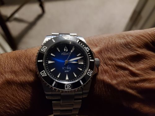 Customer photo review of Aquacy 1769 Hei Matau Men's Automatic 300M Vintage Blue Black Dive Watch ETA 2824 1769.BLB.B.S.ET