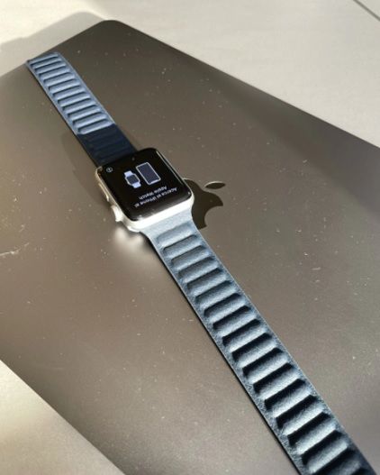 Customer photo review of Leather Link Magnetic Strap for Apple Watch
