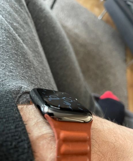 Customer photo review of Leather Link Magnetic Strap for Apple Watch