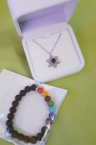 Customer photo review of Peakmart™ Schneeflocken-Kette mit Wunschfoto