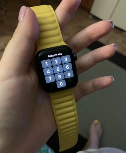Customer photo review of Leather Link Magnetic Strap for Apple Watch