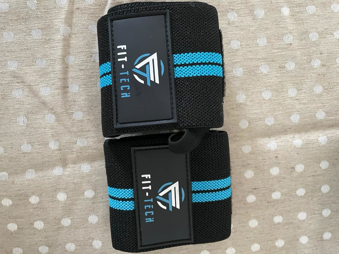 Customer photo review of Ultimate Support Wrist Straps